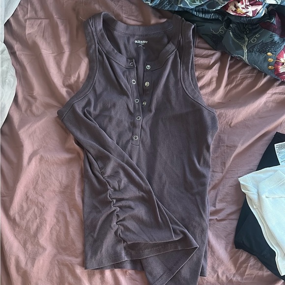 LOT of EUC Maternity Wear - shorts, pants, shirts - Picture 7 of 12